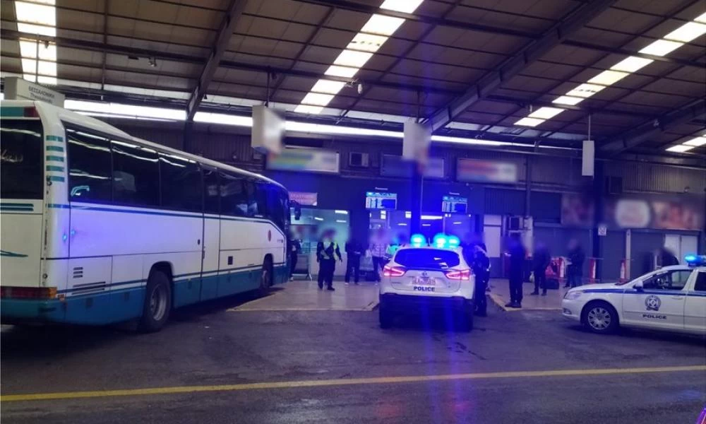 Κορονοϊός: Έλεγχος της ΕΛΑΣ στα ΚΤΕΛ Κηφισού για παραβάσεις